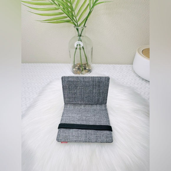 Herschel Supply Co. Gordon Wallet - Picture 9 of 12